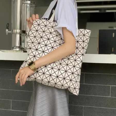 イッセイ ミヤケ ハンドバッグ