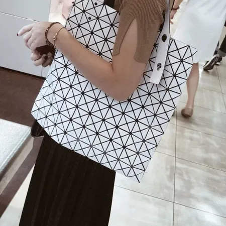 イッセイ ミヤケ ハンドバッグ