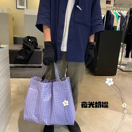 イッセイ ミヤケ ハンドバッグ