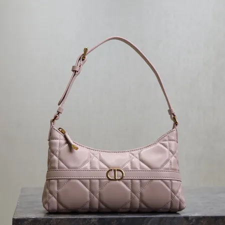 ロエベ ショルダーバッグ