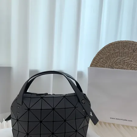 イッセイ ミヤケ ハンドバッグ