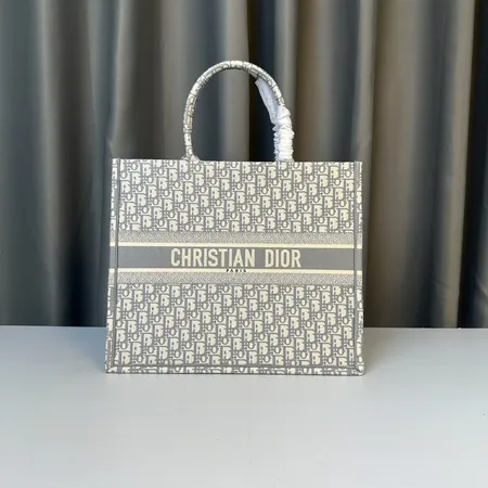 ロエベ ショルダーバッグ