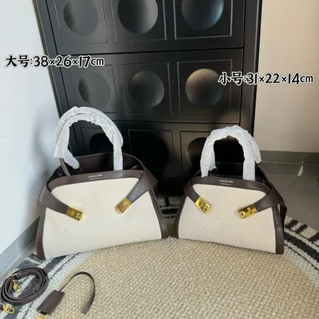 フェラガモ ハンドバッグ