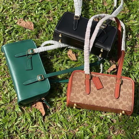 コーチ ハンドバッグ