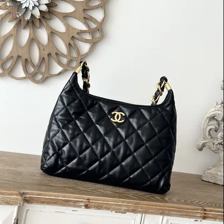 シャネル ハンドバッグ