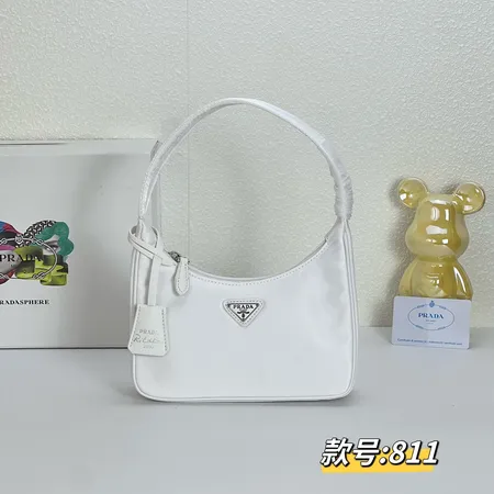 プラダ ハンドバッグ