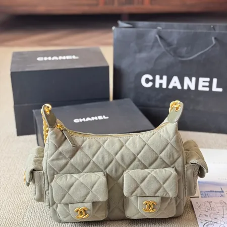 シャネル ハンドバッグ