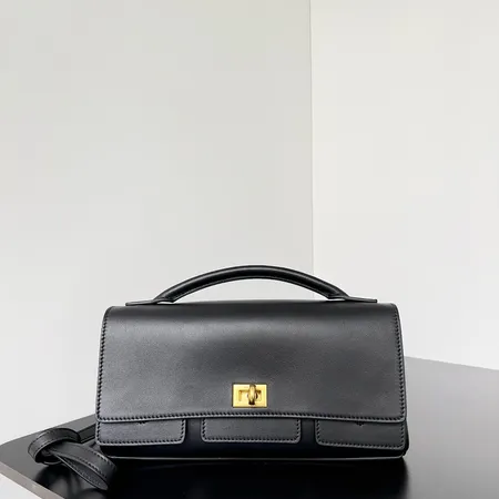 バレンシアガ ハンドバッグ