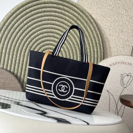 シャネル ハンドバッグ