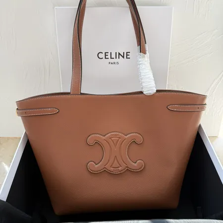 セリーヌ ハンドバッグ