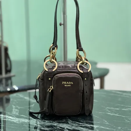 プラダ ハンドバッグ