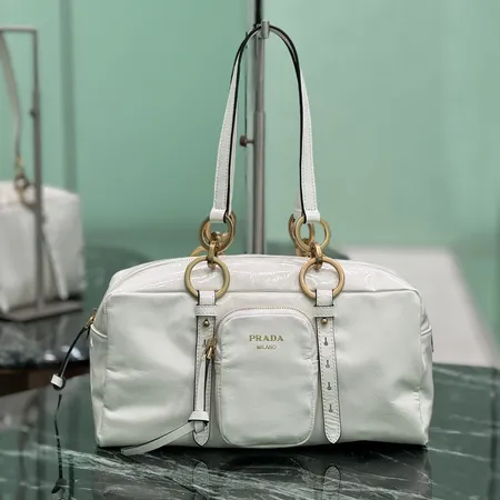 プラダ ハンドバッグ
