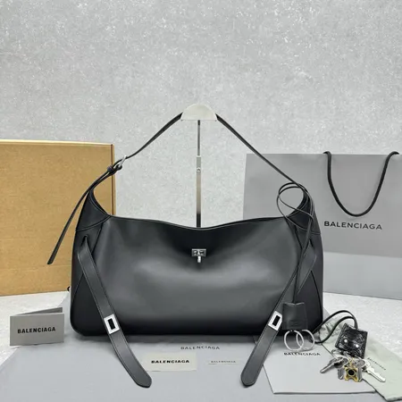 バレンシアガ ハンドバッグ