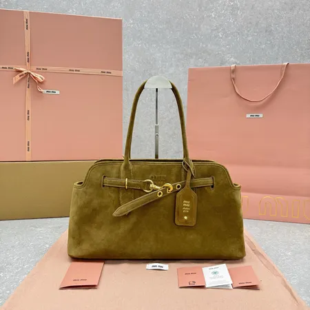 ミュウミュウ ハンドバッグ