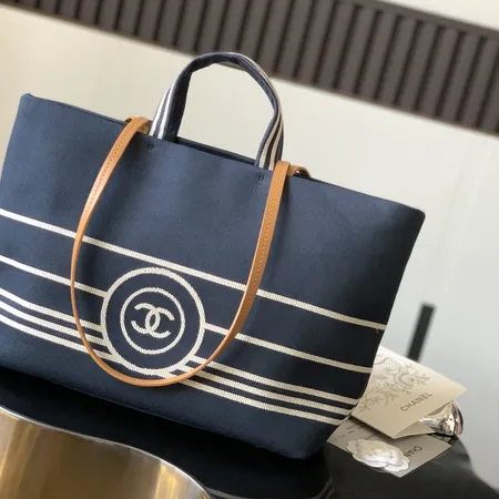 シャネル ハンドバッグ