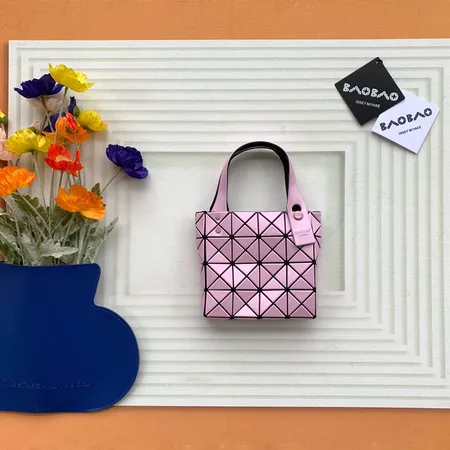 イッセイ ミヤケ ハンドバッグ