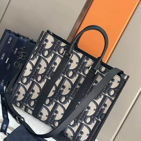 ディオール ハンドバッグ