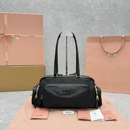 ミュウミュウ ショルダーバッグ