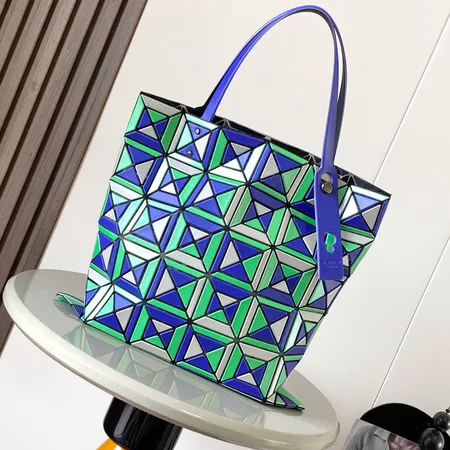 イッセイ ミヤケ ハンドバッグ