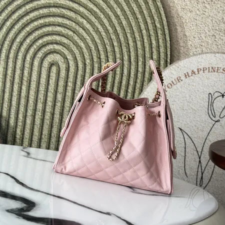 シャネル ハンドバッグ