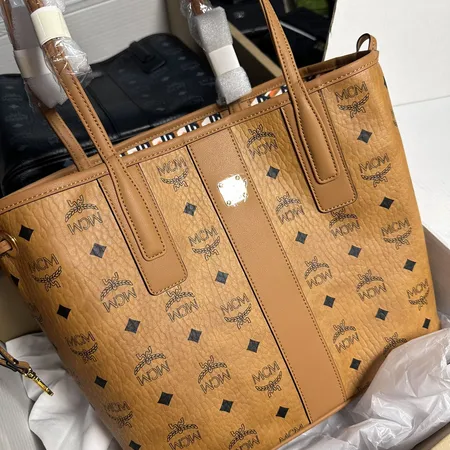 エムシーエム ハンドバッグ