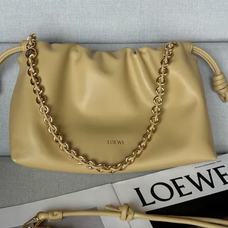 ジバンシィ ハンドバッグ