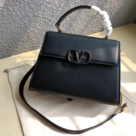 ヴァレンティノ ハンドバッグ