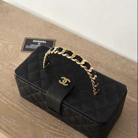 シャネル ハンドバッグ