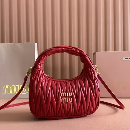 ミュウミュウ ハンドバッグ