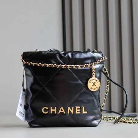 シャネル ハンドバッグ