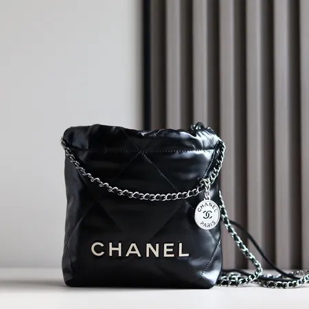 シャネル ハンドバッグ