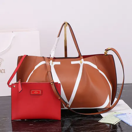 ヴァレンティノ ハンドバッグ