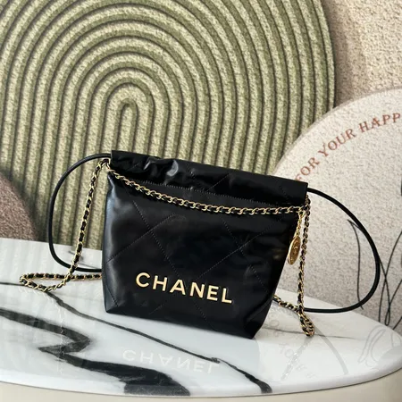 シャネル ハンドバッグ