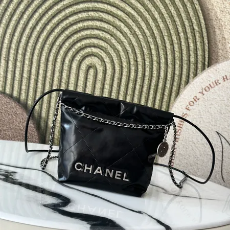 シャネル ハンドバッグ