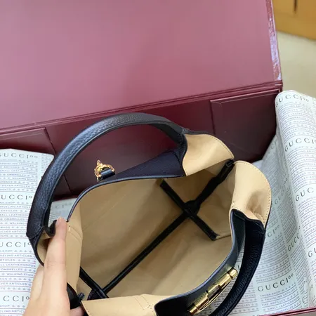 グッチ ハンドバッグ