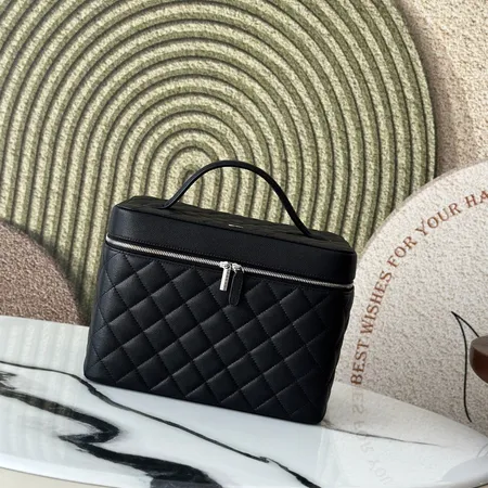 シャネル ハンドバッグ