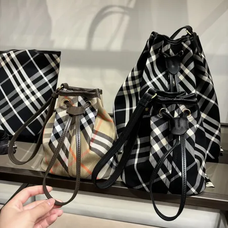 バーバリー ス ショルダーバッグ