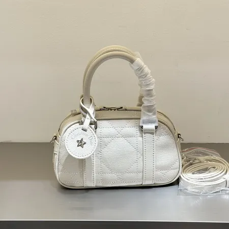 ドルチェ＆ガッバーナ ハンドバッグ