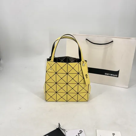 イッセイ ミヤケ ハンドバッグ