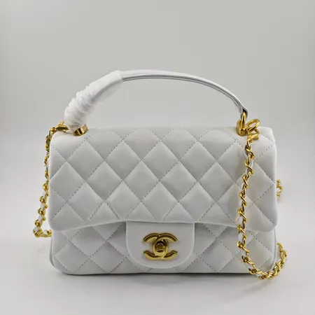 シャネル ショルダーバッグ