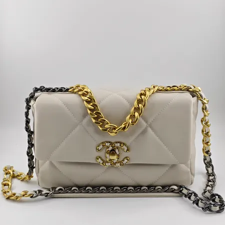 シャネル ショルダーバッグ