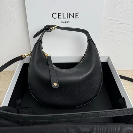 バレンシアガ ショルダーバッグ