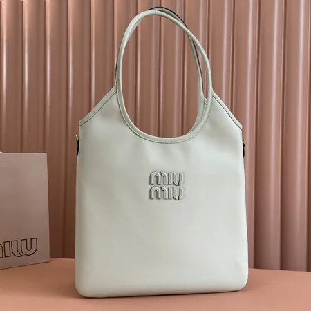 ミュウミュウ ショルダーバッグ