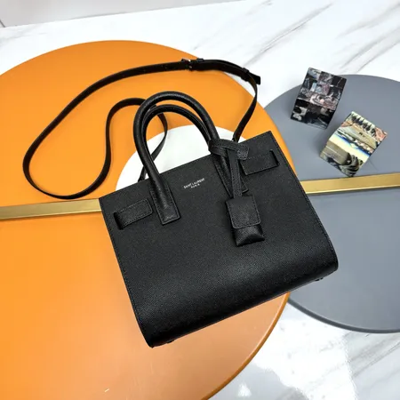 イブサンローラン ハンドバッグ