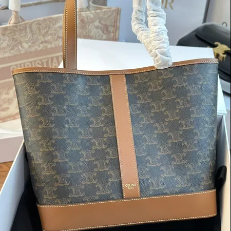 バレンシアガ ハンドバッグ