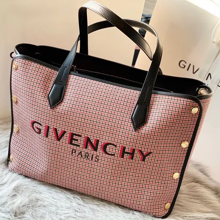 ジバンシィ ハンドバッグ