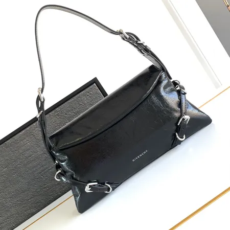 ジバンシィ ハンドバッグ