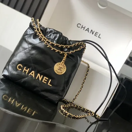 シャネル ショルダーバッグ