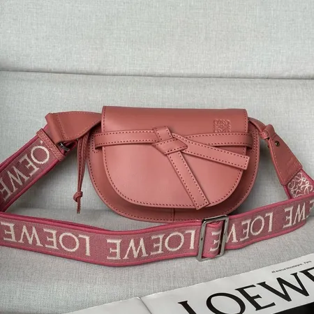 ロエベ ショルダーバッグ