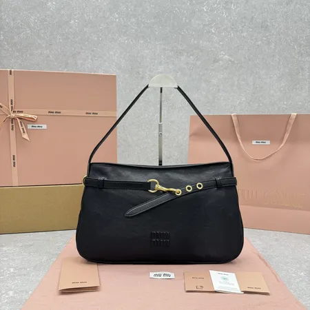 ヴァレンティノ ショルダーバッグ